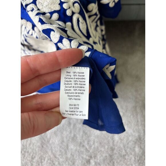 NWT Mynahs Reynu Taandon Royal Blue Tiered Embroidered Sleeveless top, $228 Medi - Picture 4 of 9